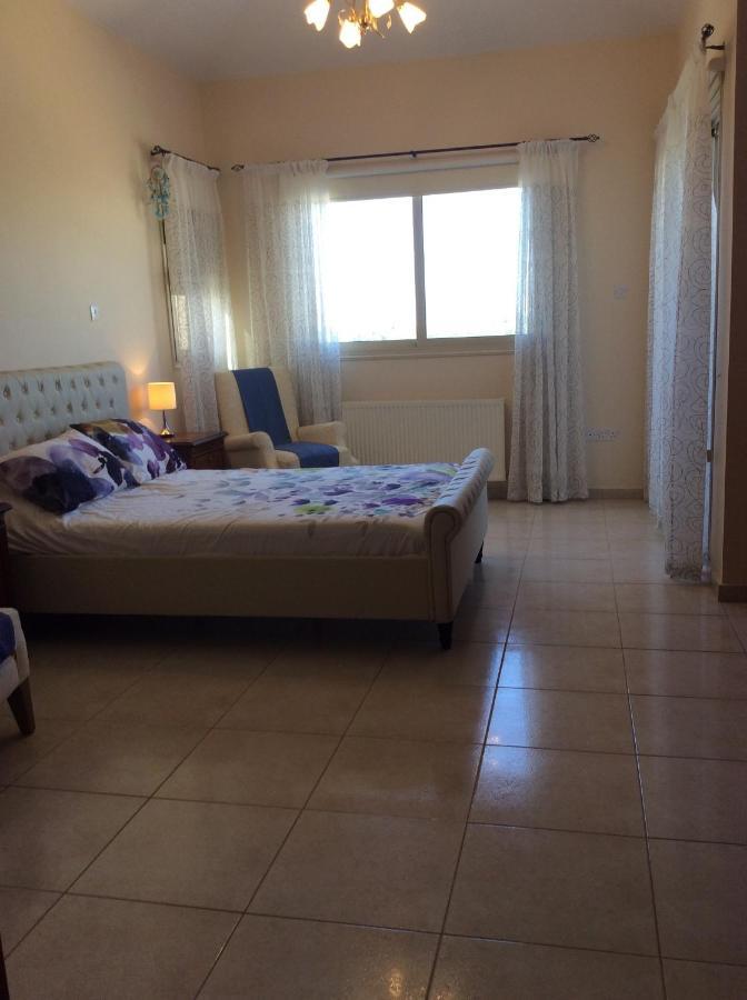 Quality Villa With Pool In Superb Location In Paphos Mandria  Dış mekan fotoğraf